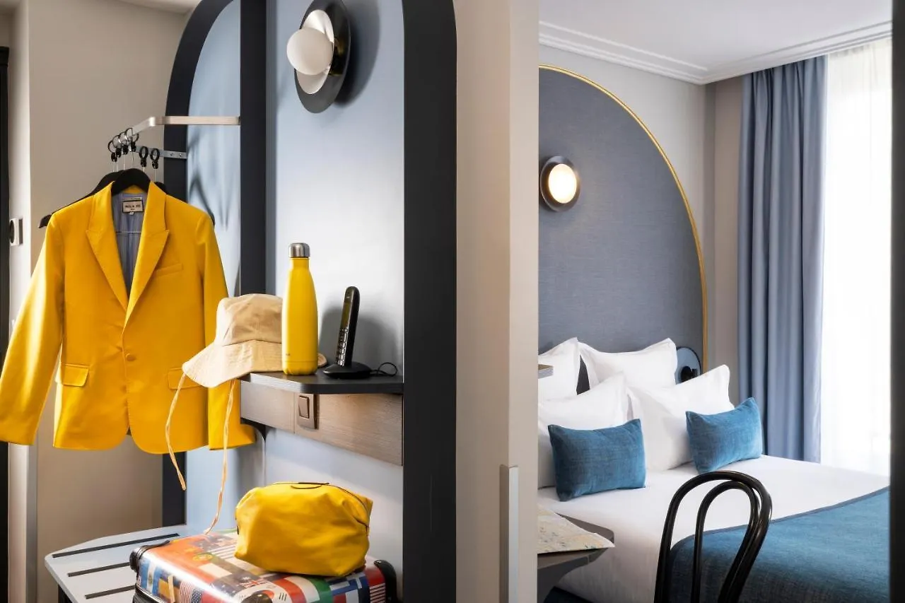 ***  Hotel De France Gare De Lyon Bastille Paris Frankrike